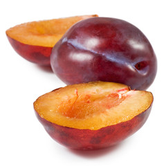 Image of plums close-up