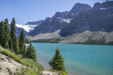 Fototapeta na wymiar Incredibly glacial blue lake in the Ice Fields of Banff National Park Canada