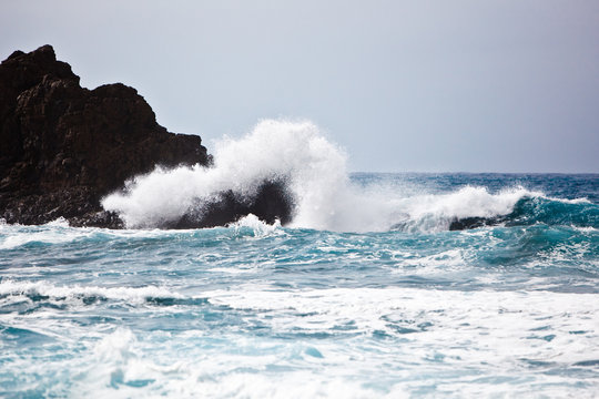 Fototapeta ocean wild beach rocks