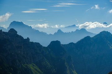 Blick &uuml;ber die Gipfel der Dolomiten, H&ouml;henweg 1, Alta Via 1, Italien