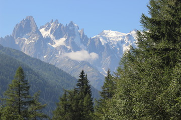 Fototapeta premium Snowy summer mountain landscape