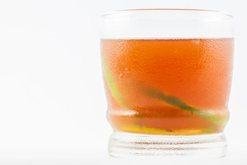 Cold sugarcane-water (aguapanela) with lemon