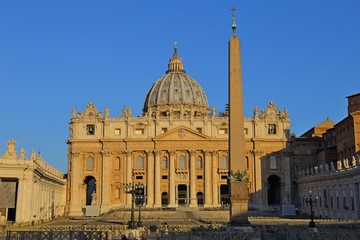 Fototapeta na wymiar Saint Peter Square and Saint Peter Basilica, Vatican City, Rome, Italy