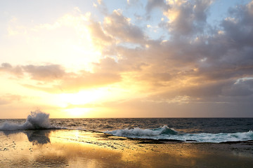 Fototapeta na wymiar Sunrise over the ocean, New South Wales, Australai