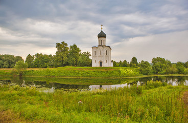 Храм Покрова на Нерли. Боголюбово. Золотое кольцо © aphonua