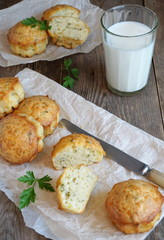 Cupcakes from courgettes and cheese