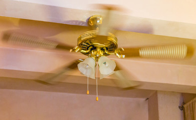 working ceiling fan