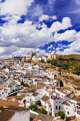 Fototapeta na wymiar View of Setenil de las Bodegas village, one of the beautiful white villages (Pueblos Blancos) of Andalusia, Spain