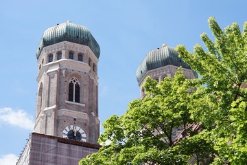 Türme der Frauenkirche in München (Liebfrauendom) 