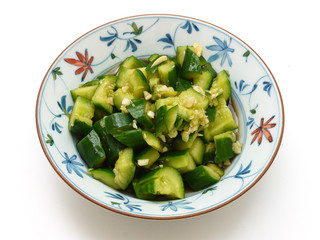 キュウリのにんにくサラダ 