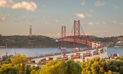 Fototapeta premium Lisbon Bridge at Sunrise