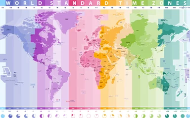 Wandcirkels aluminium wereld standaard tijdzones vector kaart © brichuas