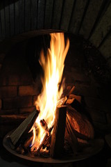 Feu de chemin&eacute;e