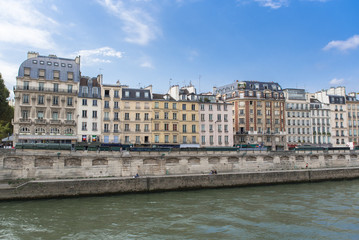 Fototapeta na wymiar Paris, typical facades quai des Grands Augustins, beautiful buildings on the Seine 