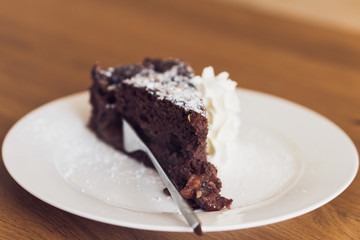 Kuchen mit Sahne