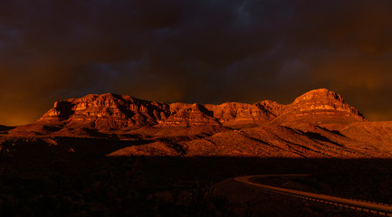 Fototapeta na wymiar canyon - usa - sunset