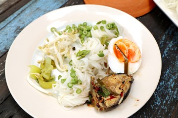 rice noodles boiled spicy fish