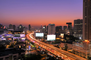 Fototapeta na wymiar skyline city scape bangkok