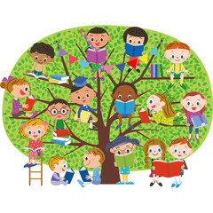 Obraz na płótnie Canvas 新緑の木で読書をする子供