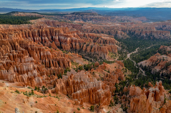 panoramic view of Bryce Canyon in the morning from Inspiration Point
Bryce Canyon National Park, Utah, United States