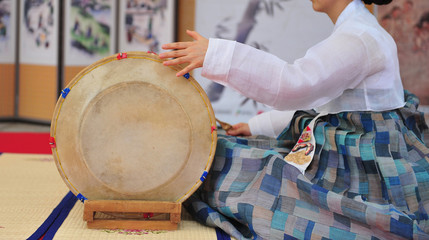  Korean traditional musical instruments Janggu, double-headed drum with a narrow waist in the...