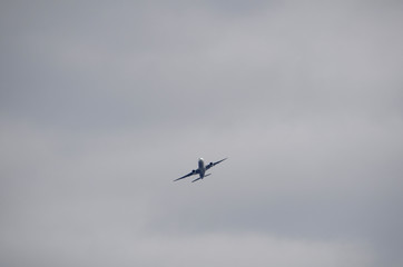 上空の飛行機
