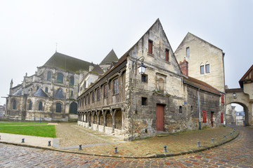 The Bibliothèque du Chapitre (Charter Library) beside the Notre Dame Cathedral in Noyon, Oise,...