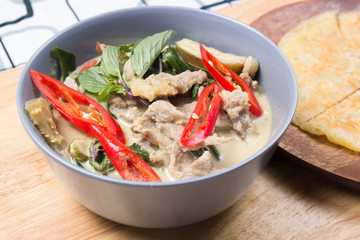 Beef green curry