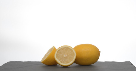 Zitronen sind frisch