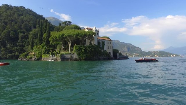 4K - Villa del Balbianello - Lago di Como (IT) - Vista dal lago 