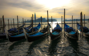 Naklejka premium Gondolas sunset