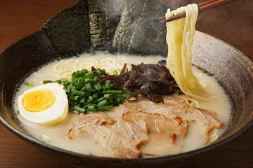 豚骨ラーメン