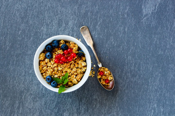 Breakfast with granola