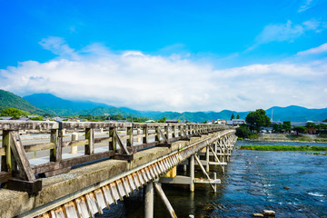 Fototapeta premium 京都 嵐山 渡月橋