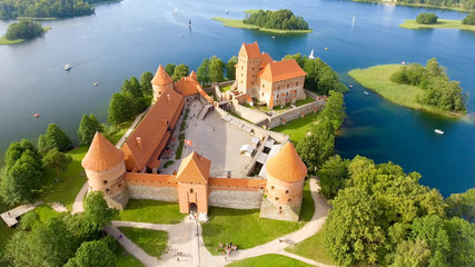 Naklejka premium Aerial view of Trakai Castle, Lithuania