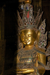 Fototapeta premium Buddha image at Nga Phe Chaung Monastery Myanmar