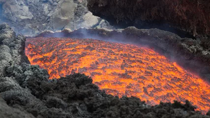 Türaufkleber Effusive Activity at Mount Etna Volcano in italy © Wead