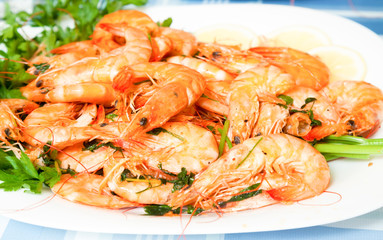 cooked shrimp on plate close up