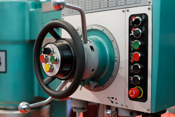 controls of a drilling and milling machine