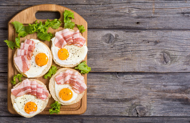 Sandwich with eggs and bacon