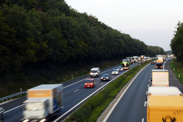 A 3 zwishcehn Schlüsselfeld und Höchstadt Fahrtrichtung Passau