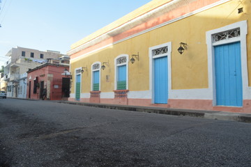 Colonial Street