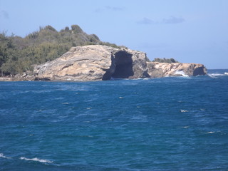 Fototapeta na wymiar Poipu Shipwreck Makawehi Kauai Hawaii