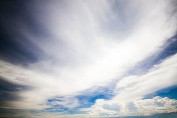 Obraz premium Motion of white cloud on blue sky.