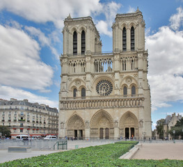 Fototapeta na wymiar Notre-Dame Cathedral in Paris, France.