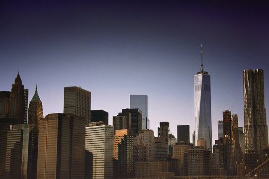 New York City - a panoramic view of Manhattan as seen from Brooklyn Bridge © Paschalis Bartzoudis