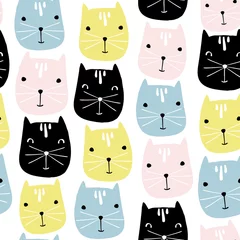 Stof per meter Schattige katten worden geconfronteerd met naadloos patroon. Vector kinderachtige achtergrond © solodkayamari