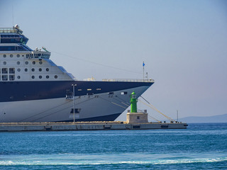 Nave ormeggiata