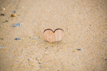 Herz am Strand, romantisch, Holzherz