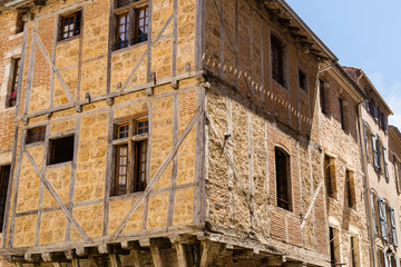 Fototapeta premium Facade and monument of the city of Cahors in the south-west of the FRANC